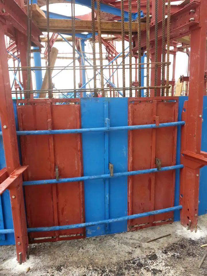 Eskişehir Bozüyük cam fabrikası bacası